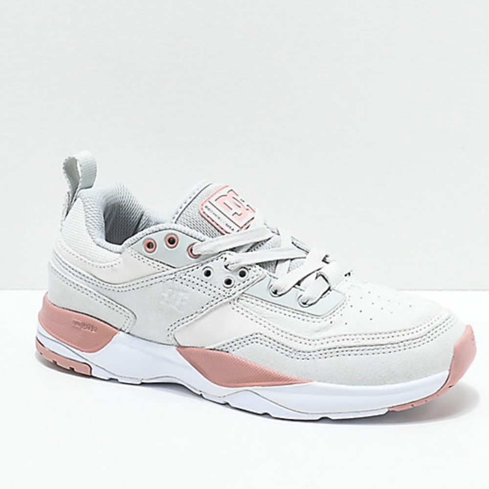 DC E. Tribeka SE Skate Shoe